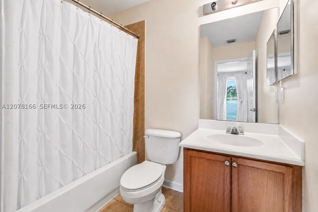19143 Crystal St 19143, Weston, FL 33332