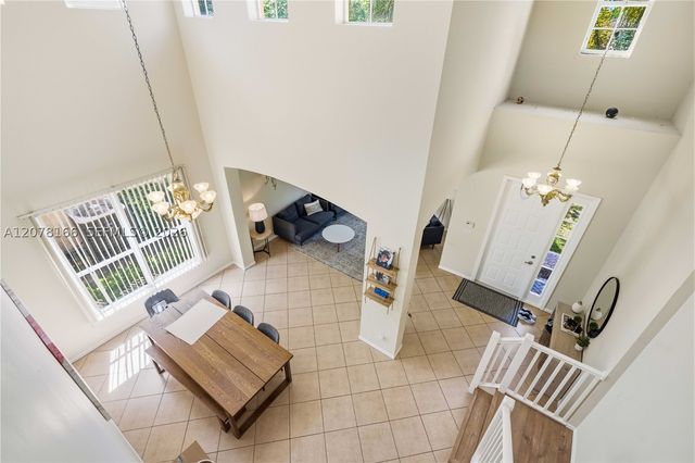 19143 Crystal St 19143, Weston, FL 33332