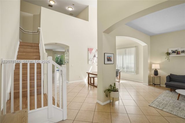 19143 Crystal St 19143, Weston, FL 33332