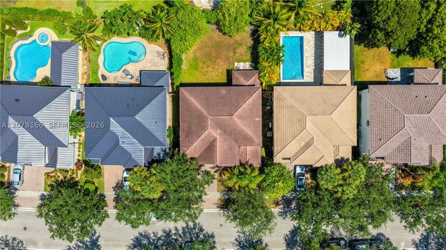 19143 Crystal St 19143, Weston, FL 33332