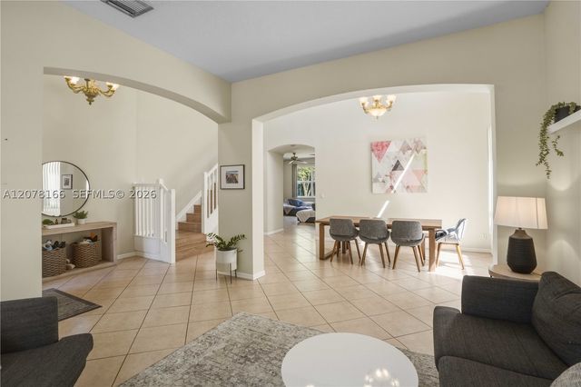19143 Crystal St 19143, Weston, FL 33332