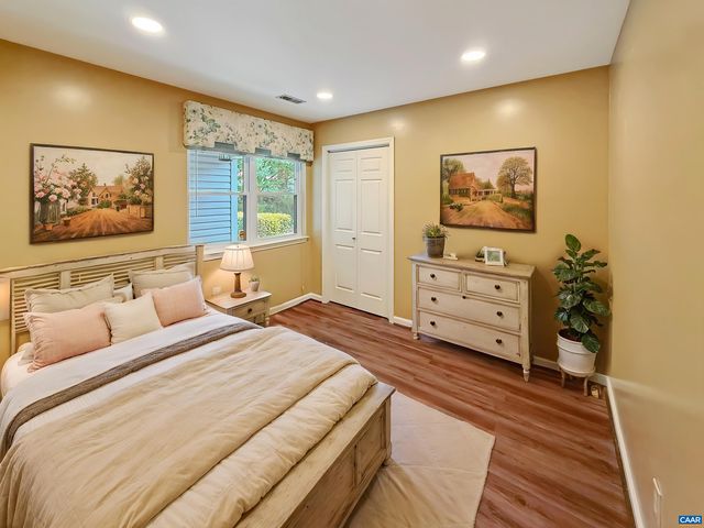 1498 LAKE FOREST DR, Charlottesville, VA 22901