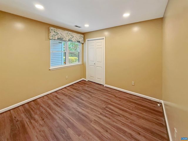 1498 LAKE FOREST DR, Charlottesville, VA 22901