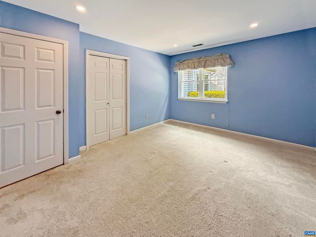1498 LAKE FOREST DR, Charlottesville, VA 22901