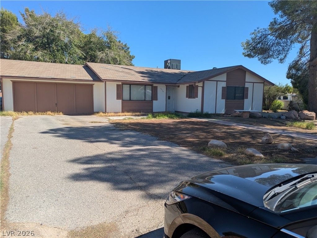7570 Florine Avenue, Las Vegas, NV 89129 — exterior