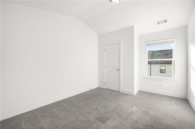 124 Auburn Woods Drive, Auburn, GA 30011