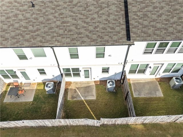 124 Auburn Woods Drive, Auburn, GA 30011