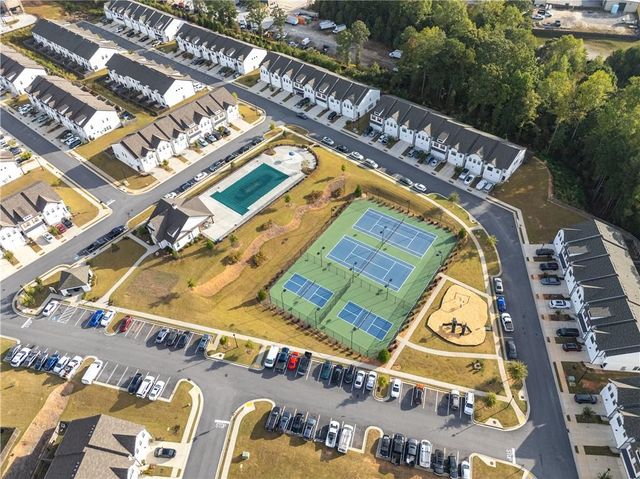 124 Auburn Woods Drive, Auburn, GA 30011