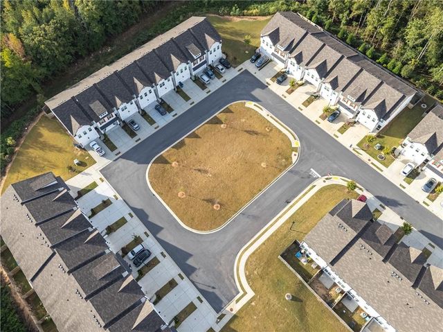 124 Auburn Woods Drive, Auburn, GA 30011