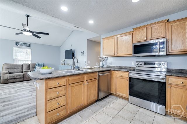 31 Oak Lane, Rincon, GA 31326