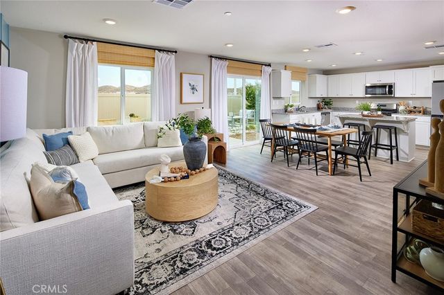 30820 Charger Way, Winchester, CA 92596