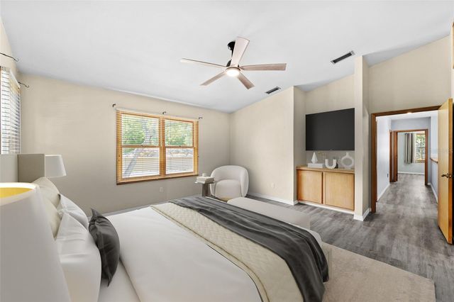 1550 CHATEAU WOOD DRIVE, Clearwater, FL 33764