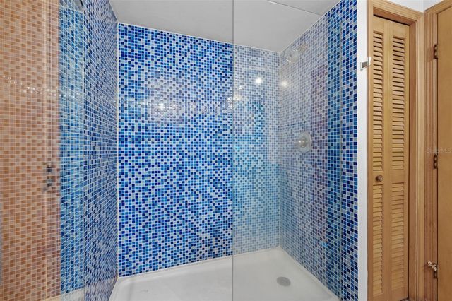 1550 CHATEAU WOOD DRIVE, Clearwater, FL 33764