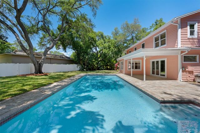 1550 CHATEAU WOOD DRIVE, Clearwater, FL 33764