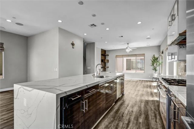 28 Ebb Tide, Newport Beach, CA 92663