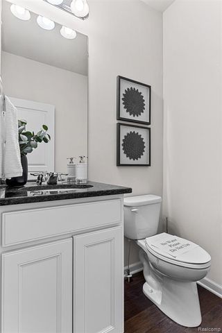 31085 Tremont Lane, Franklin, MI 48025