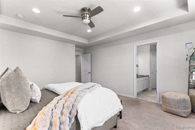 31085 Tremont Lane, Franklin, MI 48025