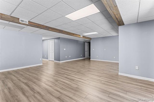 31085 Tremont Lane, Franklin, MI 48025