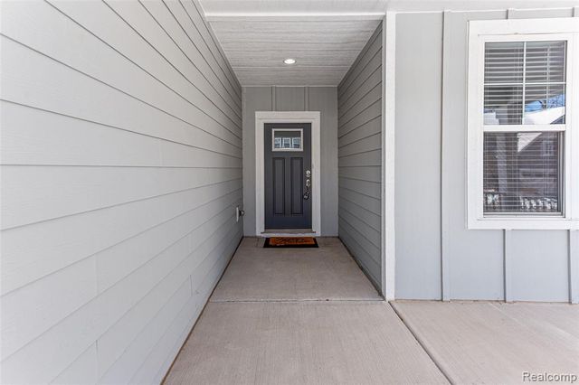 31085 Tremont Lane, Franklin, MI 48025