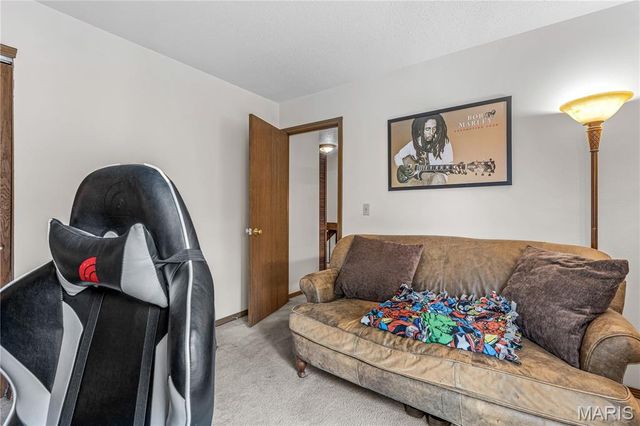 340 Devonshire Court D, St Peters, MO 63376