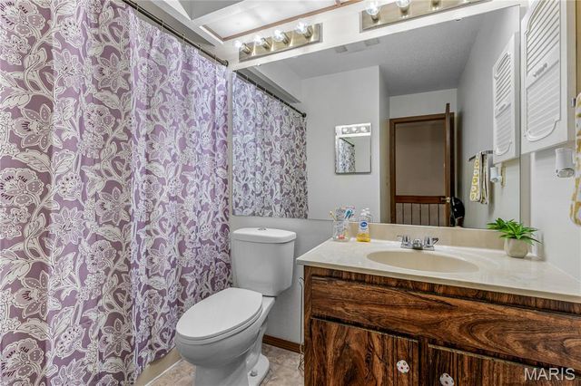 340 Devonshire Court D, St Peters, MO 63376