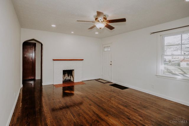 219 N Walnut Street, Harrison, OH 45030