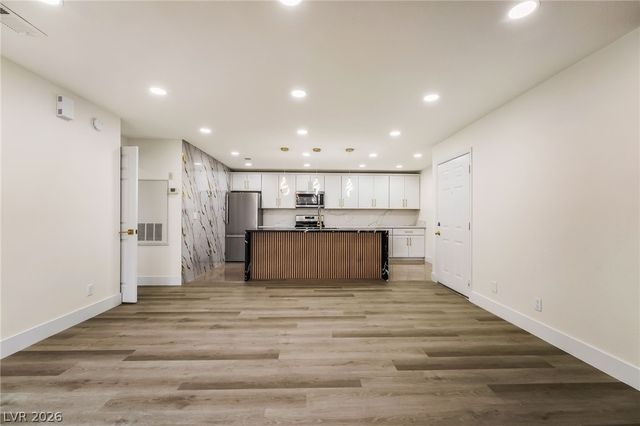 2200 South Fort Apache Road 2073, Las Vegas, NV 89117