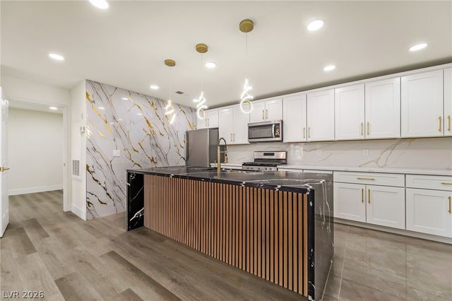 2200 South Fort Apache Road 2073, Las Vegas, NV 89117