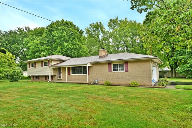 3246 Circle Drive, Cortland, OH 44410