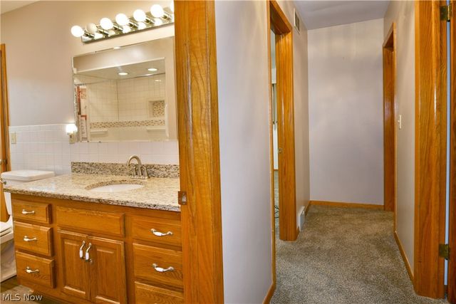 3246 Circle Drive, Cortland, OH 44410