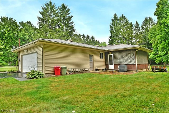 3246 Circle Drive, Cortland, OH 44410