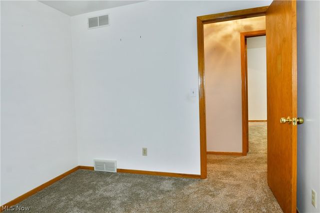 3246 Circle Drive, Cortland, OH 44410