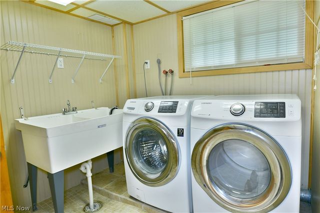 3246 Circle Drive, Cortland, OH 44410