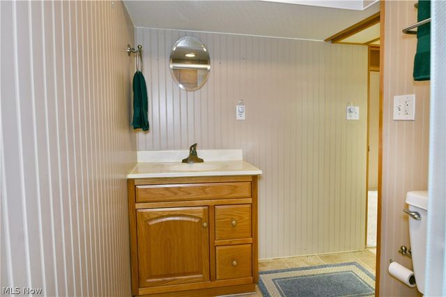 3246 Circle Drive, Cortland, OH 44410
