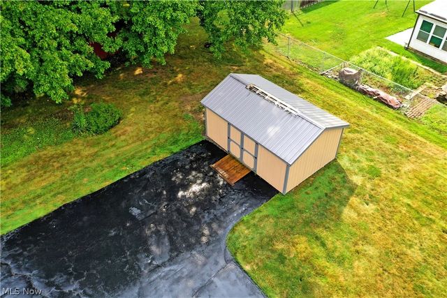 3246 Circle Drive, Cortland, OH 44410