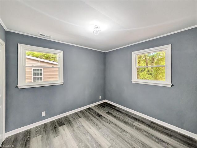 1614 Willow Road, Greensboro, NC 27401
