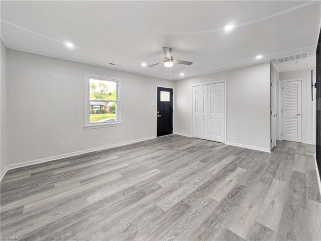 1614 Willow Road, Greensboro, NC 27401