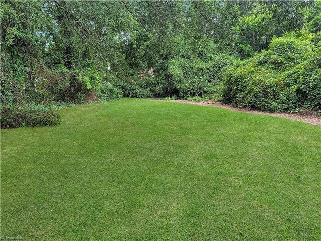 1614 Willow Road, Greensboro, NC 27401
