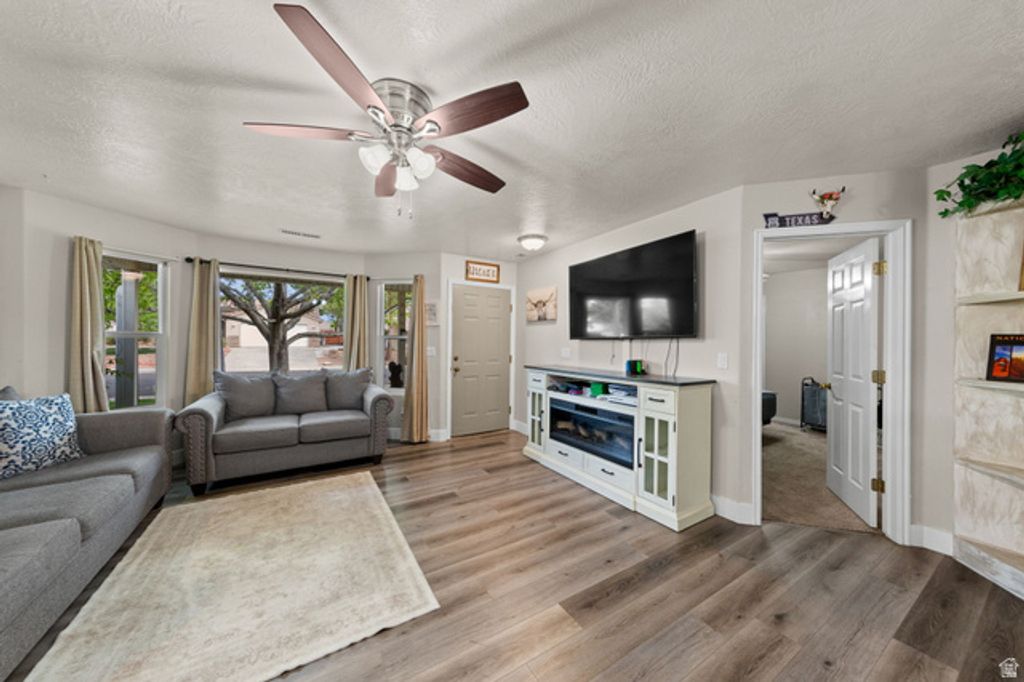 Image 4 of property listing at 2292 E 390 N, St. George, UT 84790