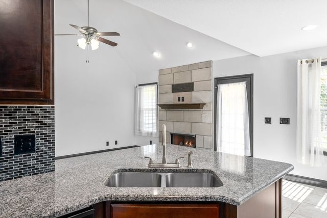 1483 Brew Moss Drive, Clarksville, TN 37043