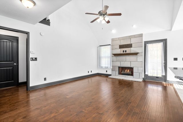 1483 Brew Moss Drive, Clarksville, TN 37043
