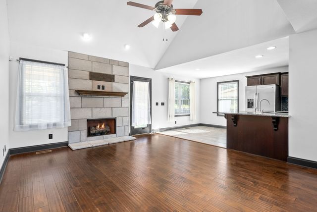 1483 Brew Moss Drive, Clarksville, TN 37043