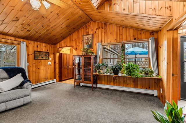 57 Richardson Ave, Dracut, MA 01826