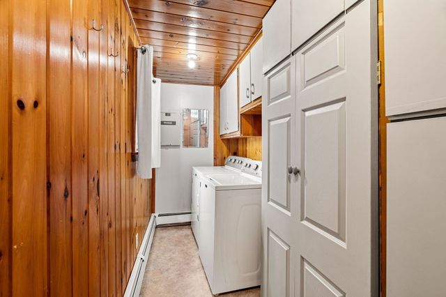 57 Richardson Ave, Dracut, MA 01826