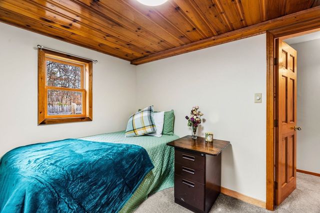 57 Richardson Ave, Dracut, MA 01826