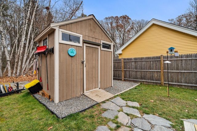 57 Richardson Ave, Dracut, MA 01826