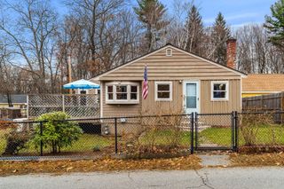 57 Richardson Ave, Dracut, MA 01826