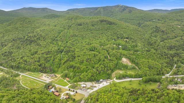 44 U.S. Route 4, Bridgewater, VT 05053