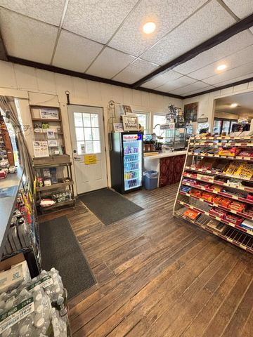 44 U.S. Route 4, Bridgewater, VT 05053