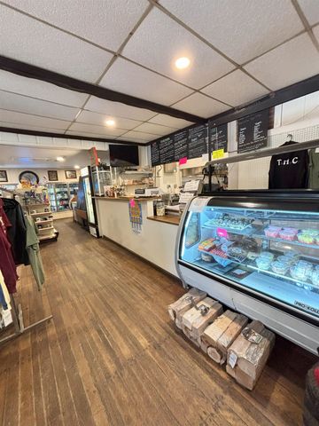 44 U.S. Route 4, Bridgewater, VT 05053